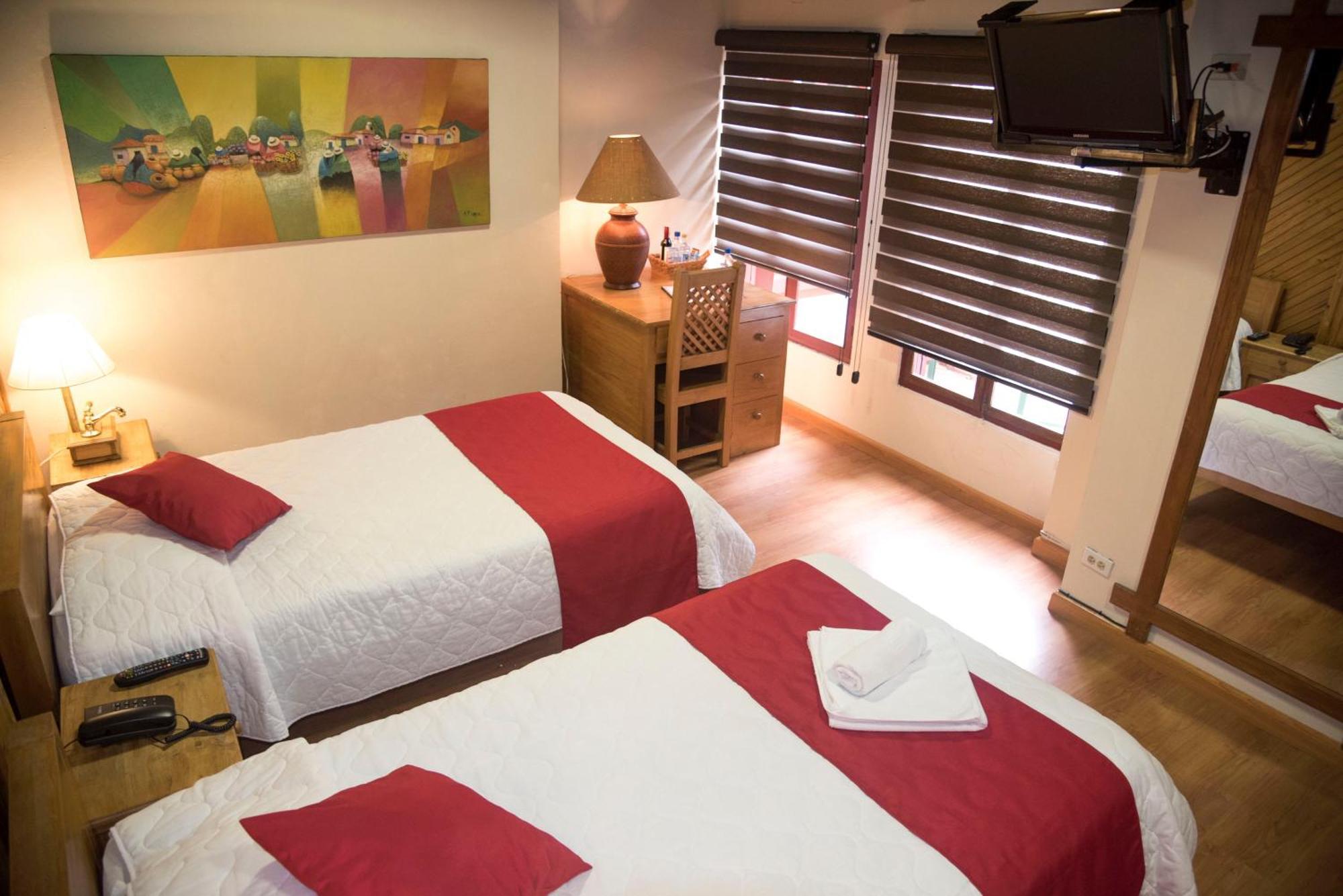 Hotel Boutique Antinea 3*